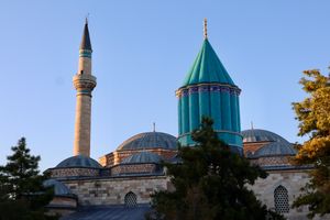 Captivating view of the Mevlana Museum in Konya, Türkiye, showcasing its architectural elegance.